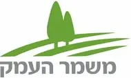 לוגו קיבוץ משמר העמק